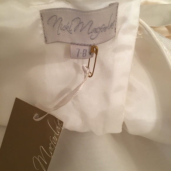 Designer Communion/Flower girls dress - Picture 6 of 7